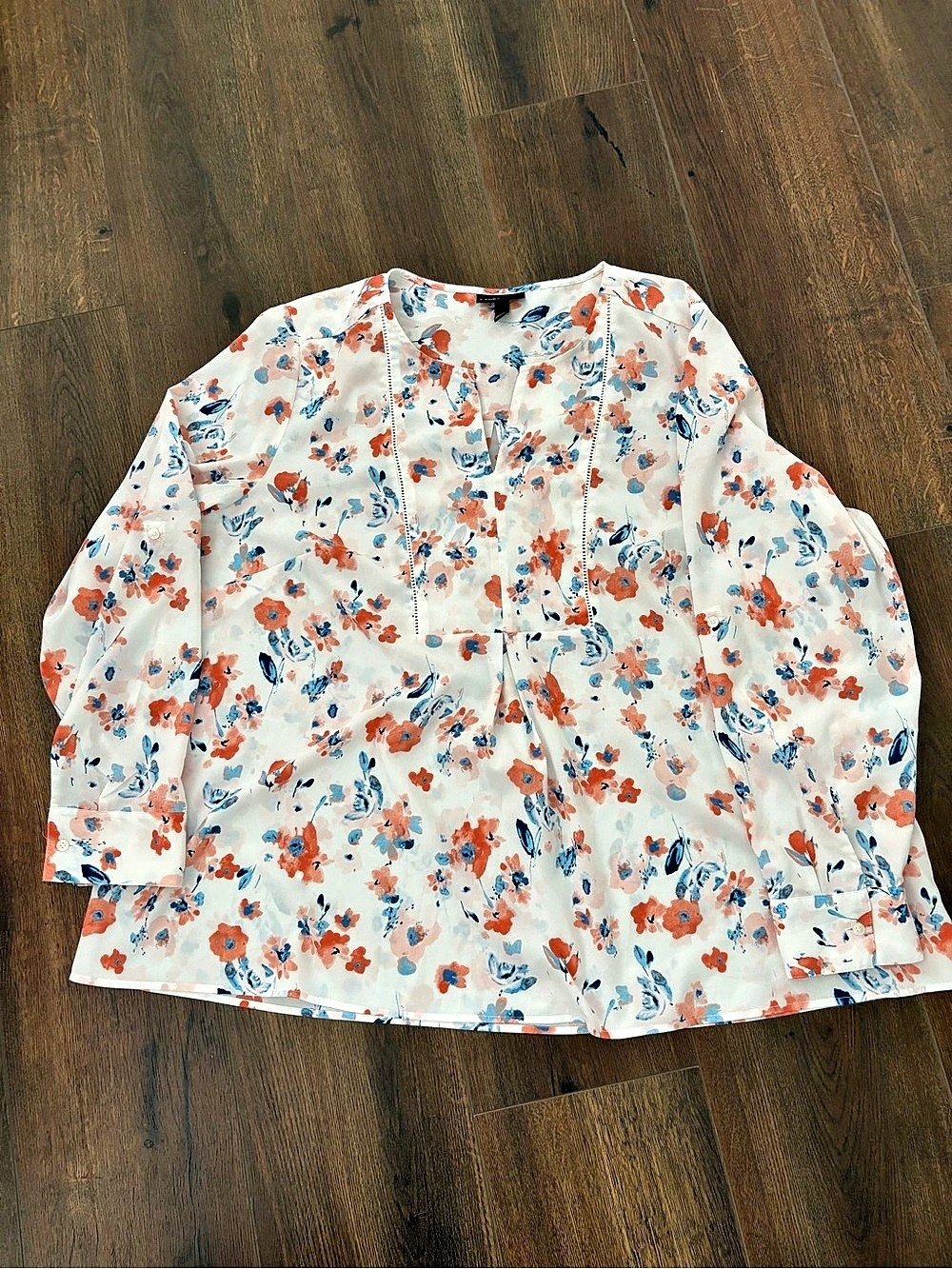Lane Bryant Floral Blouse in White, Orange & Blue Size 18/20